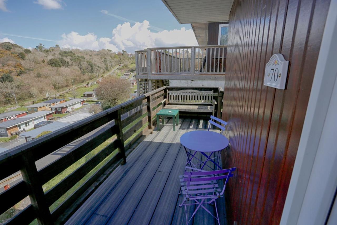 Caswell Beach Chalet 70 Located In Gower Peninsula Swansea Exteriör bild